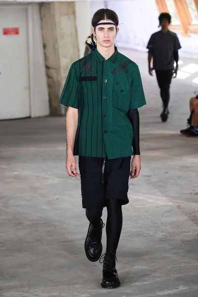 Look 43